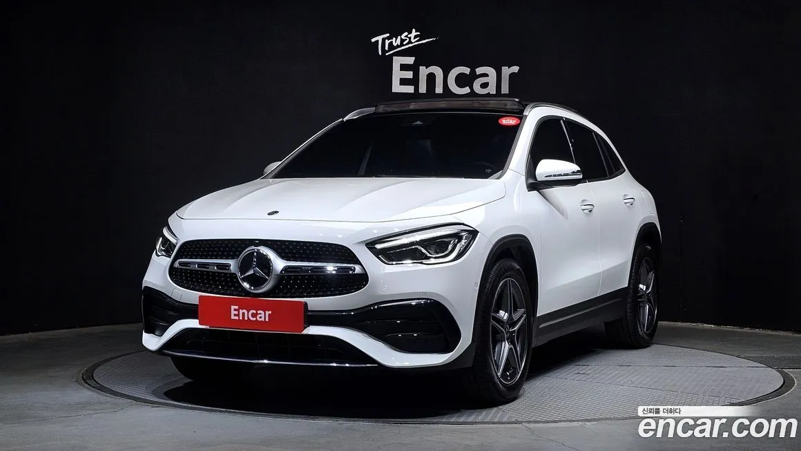 Mercedes-Benz GLA-Class — фото 1