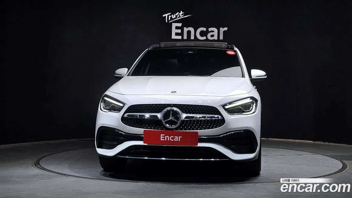 Mercedes-Benz GLA-Class — фото 6