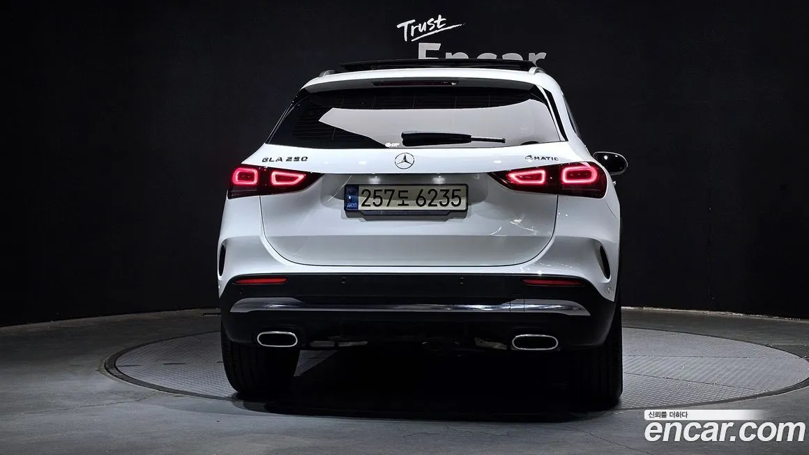 Mercedes-Benz GLA-Class — фото 2