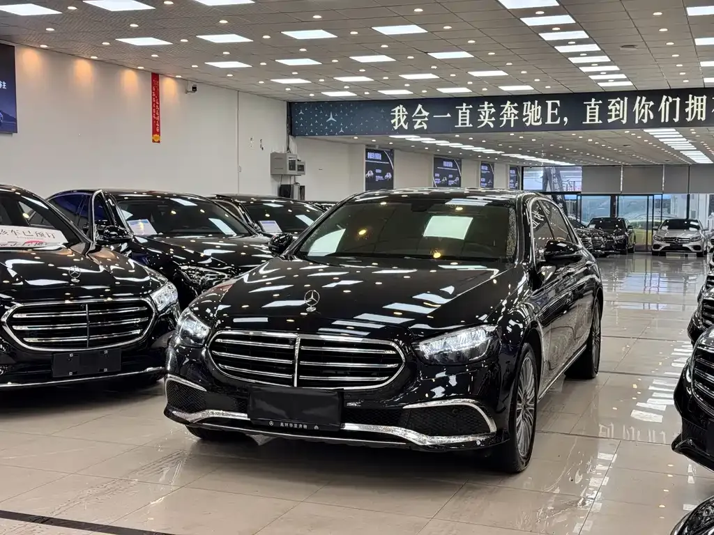 Mercedes-Benz E-Class — фото 8