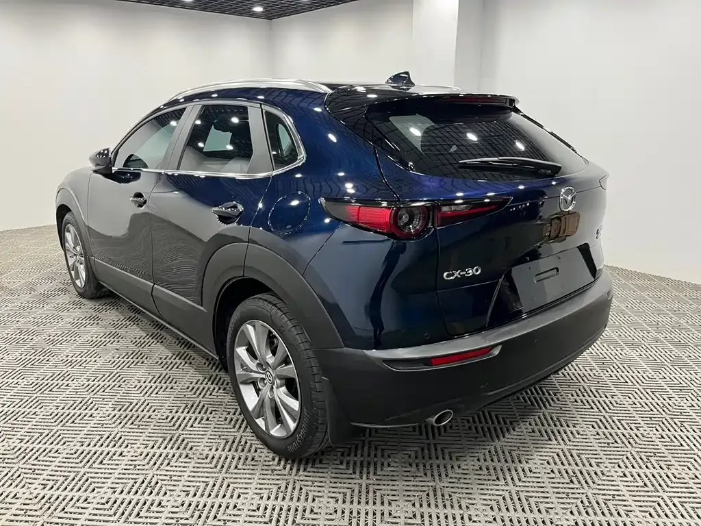 Mazda CX-30 — фото 9