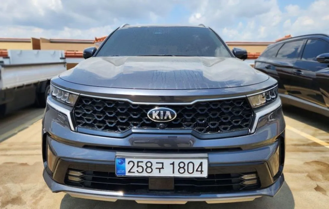 Kia Sorento — фото 1