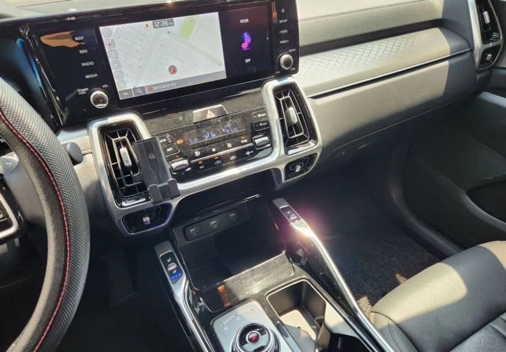 Kia Sorento — фото 7