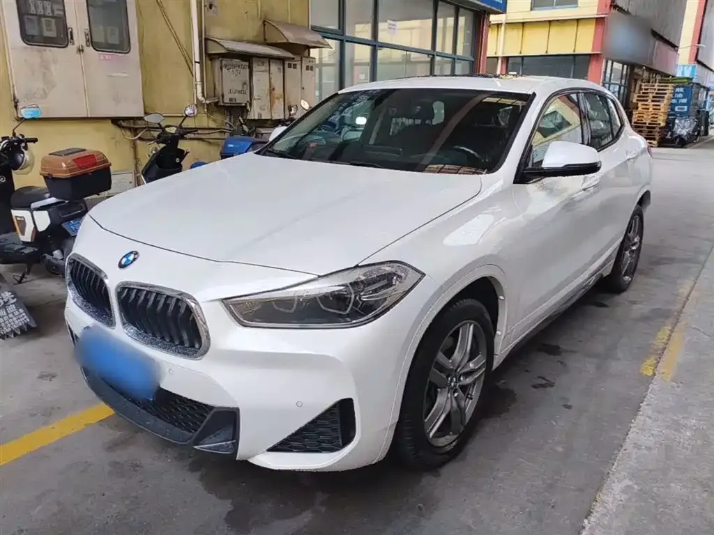 BMW X2 — фото 1