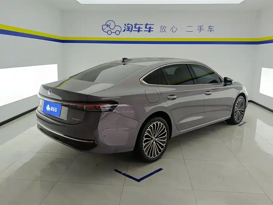 Volkswagen Passat — фото 6