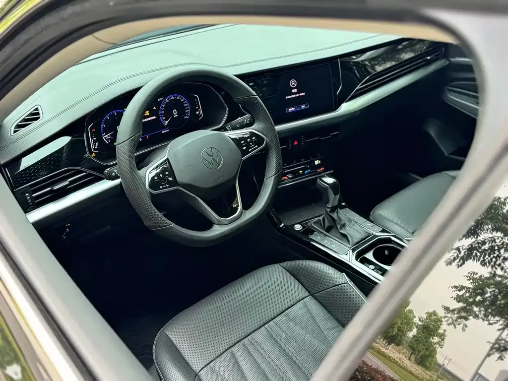 Volkswagen Passat — фото 6