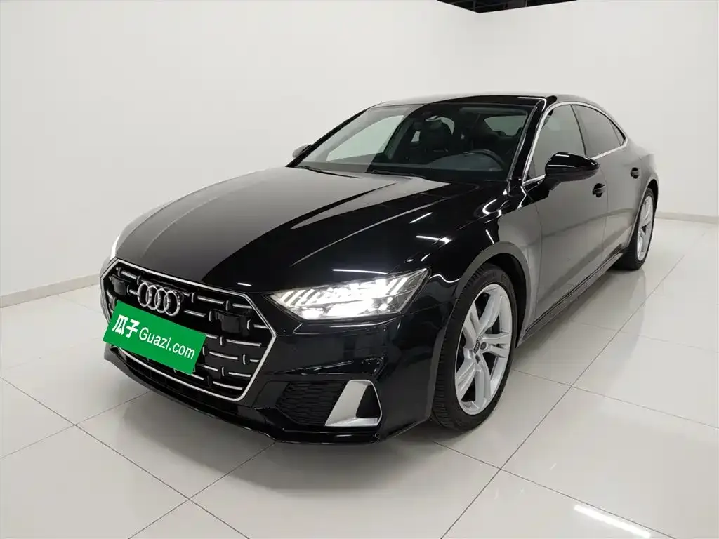 Audi A7L — фото 8