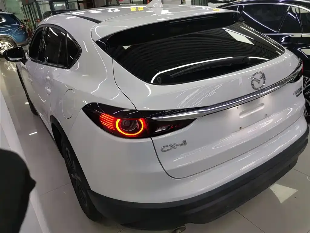 Mazda CX-4 — фото 3