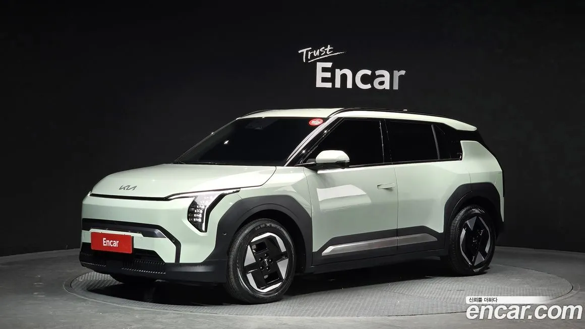 Kia EV3 — фото 1