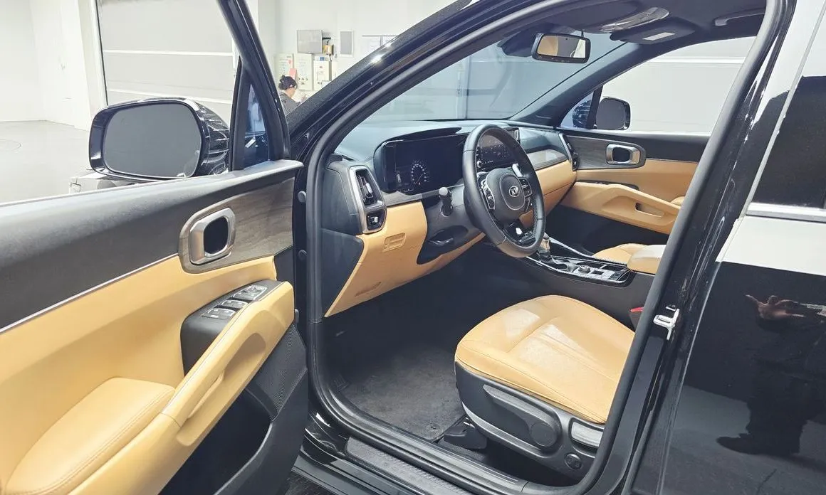 Kia Sorento — фото 8