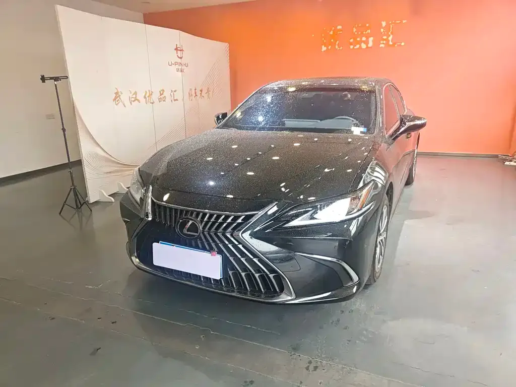 Lexus ES — фото 2