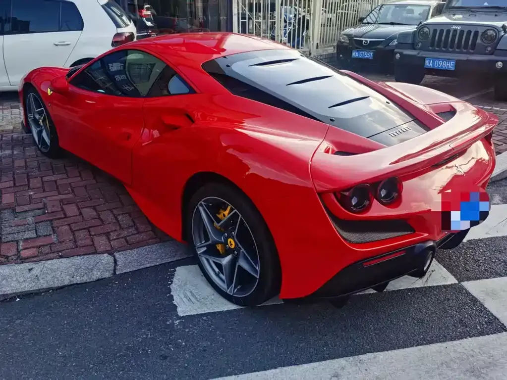 Ferrari F8 — фото 4