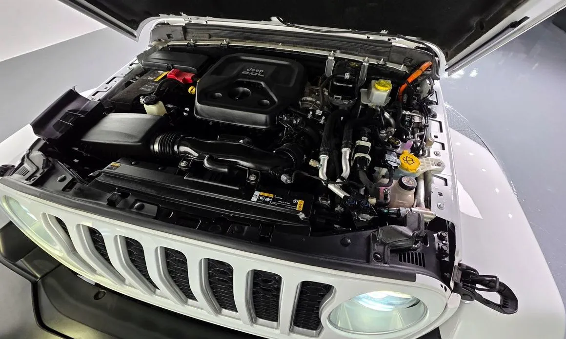 Jeep Wrangler — фото 10
