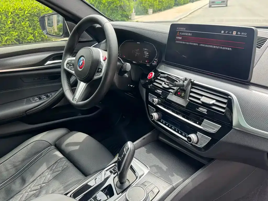 BMW 5 Series (Import) — фото 2