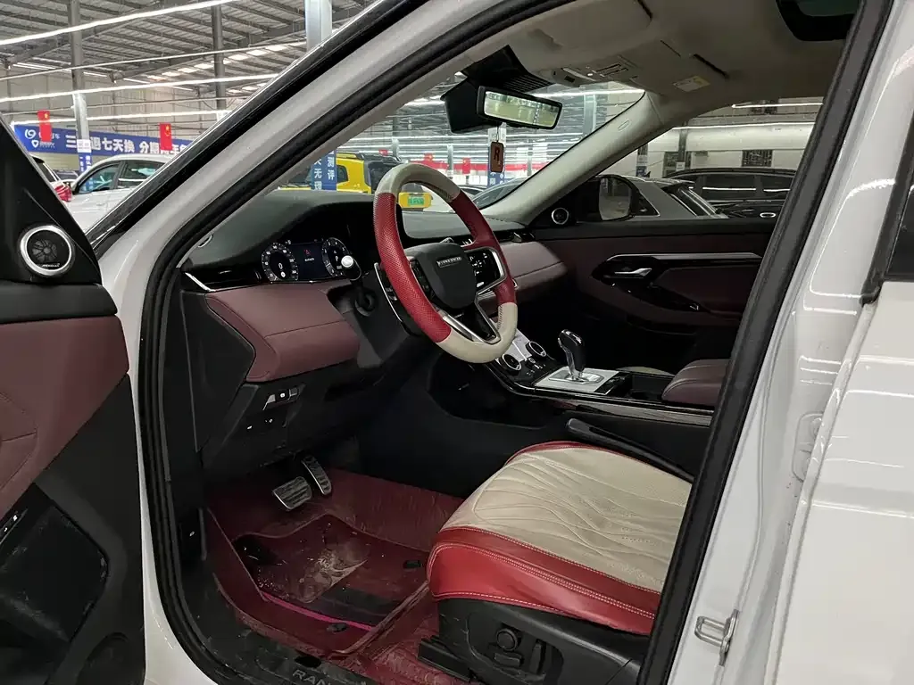 Land Rover Evoque — фото 10