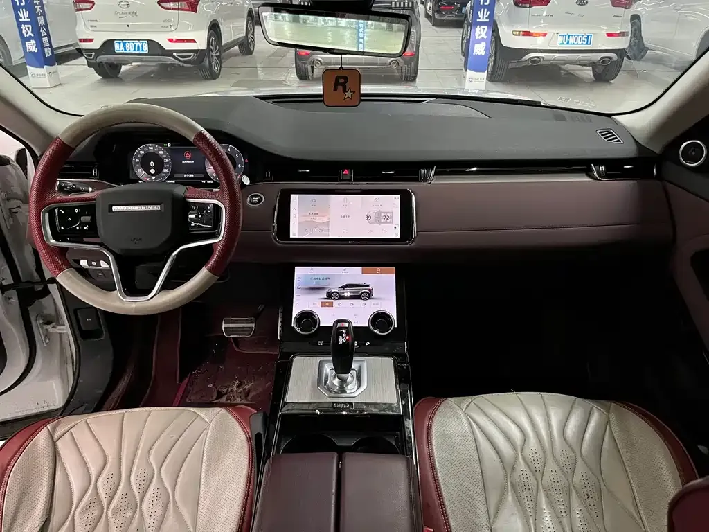 Land Rover Evoque — фото 9