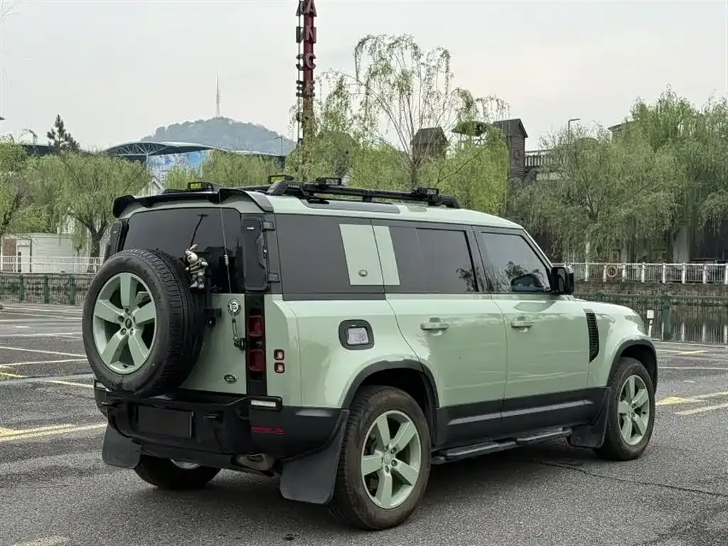 Land Rover Defender — фото 3