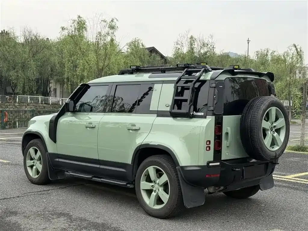 Land Rover Defender — фото 4
