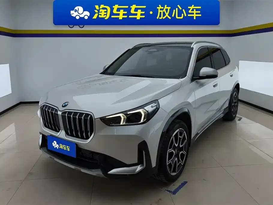 BMW X1 — фото 1