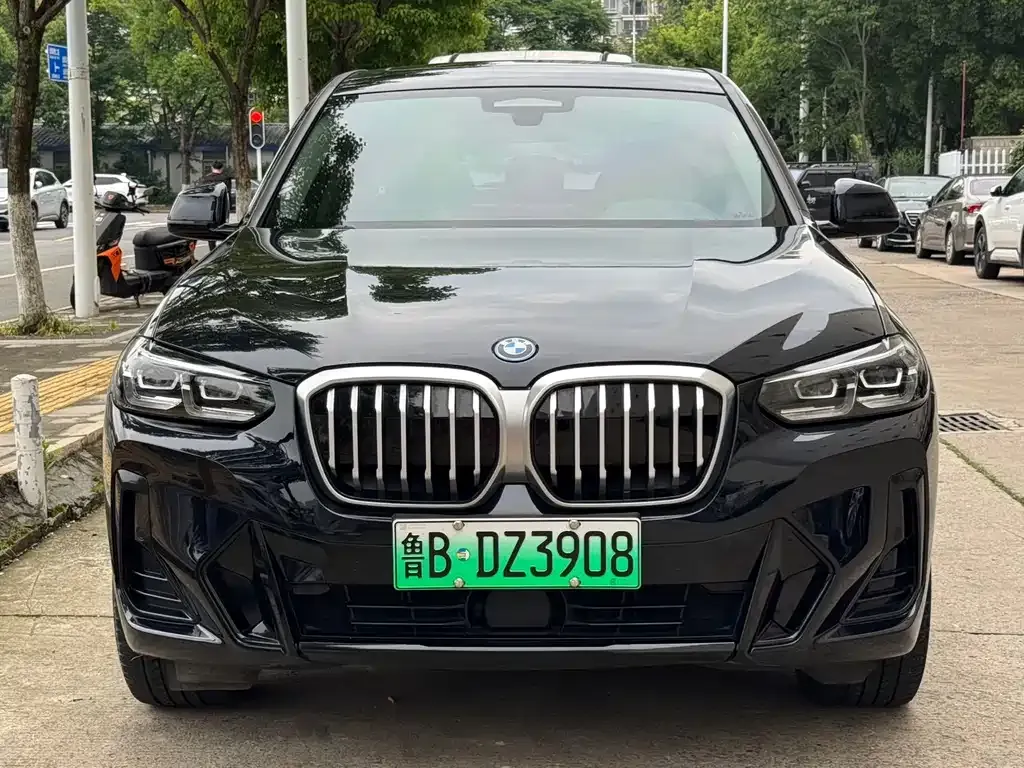 BMW iX3 — фото 3