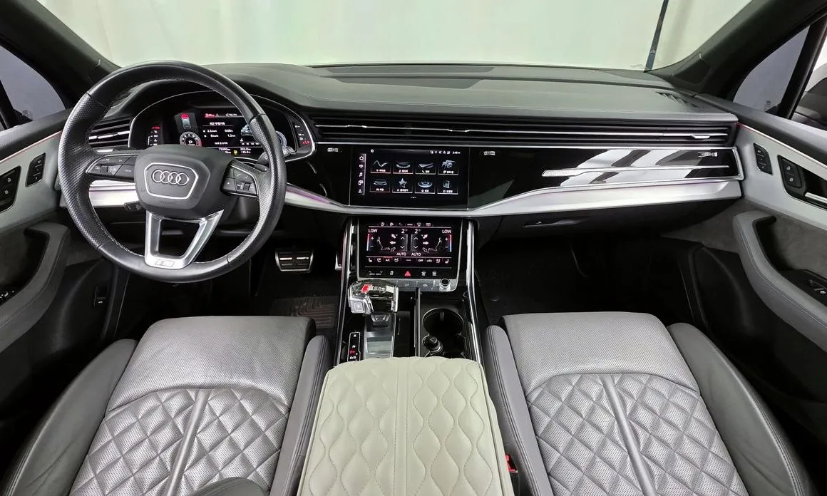 Audi Q7 — фото 2