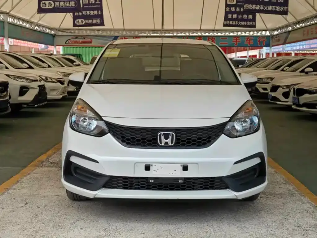 Honda Fit — фото 4