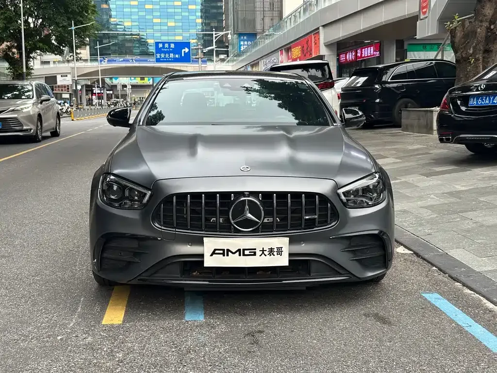 Mercedes-Benz E-Class AMG — фото 9