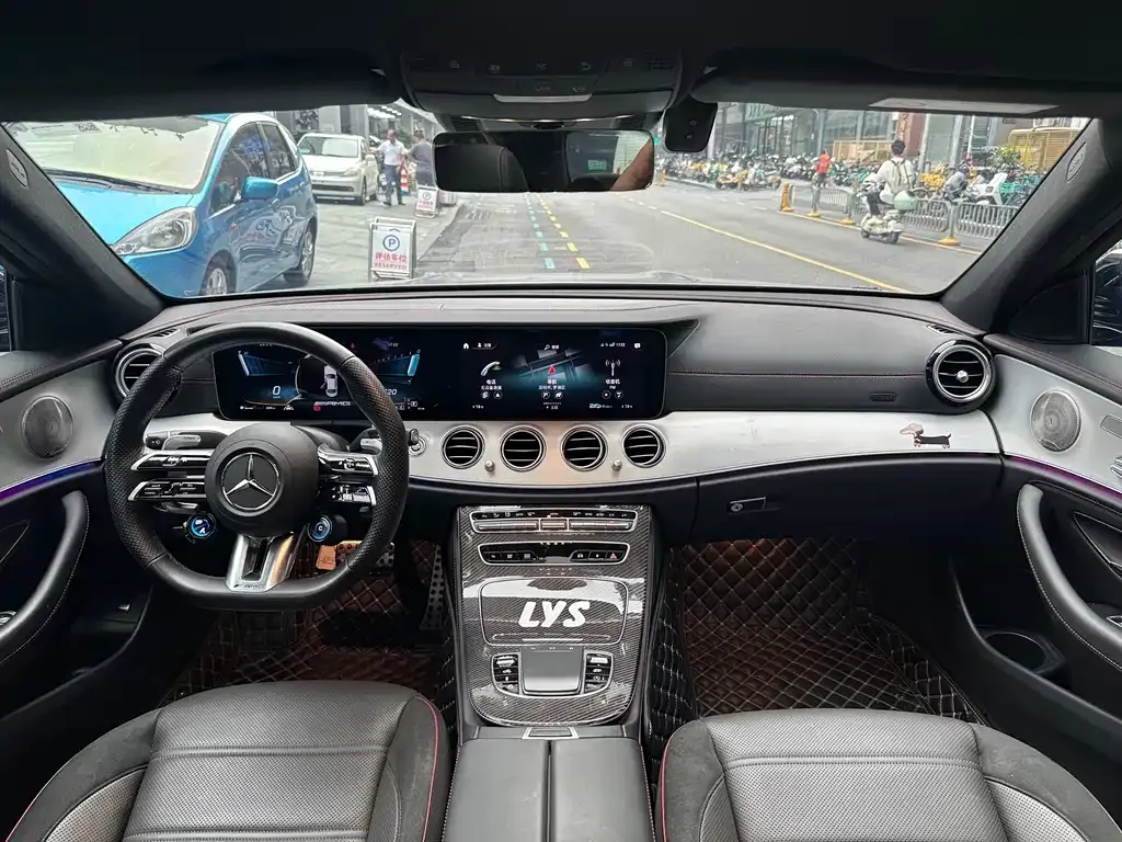 Mercedes-Benz E-Class AMG — фото 6