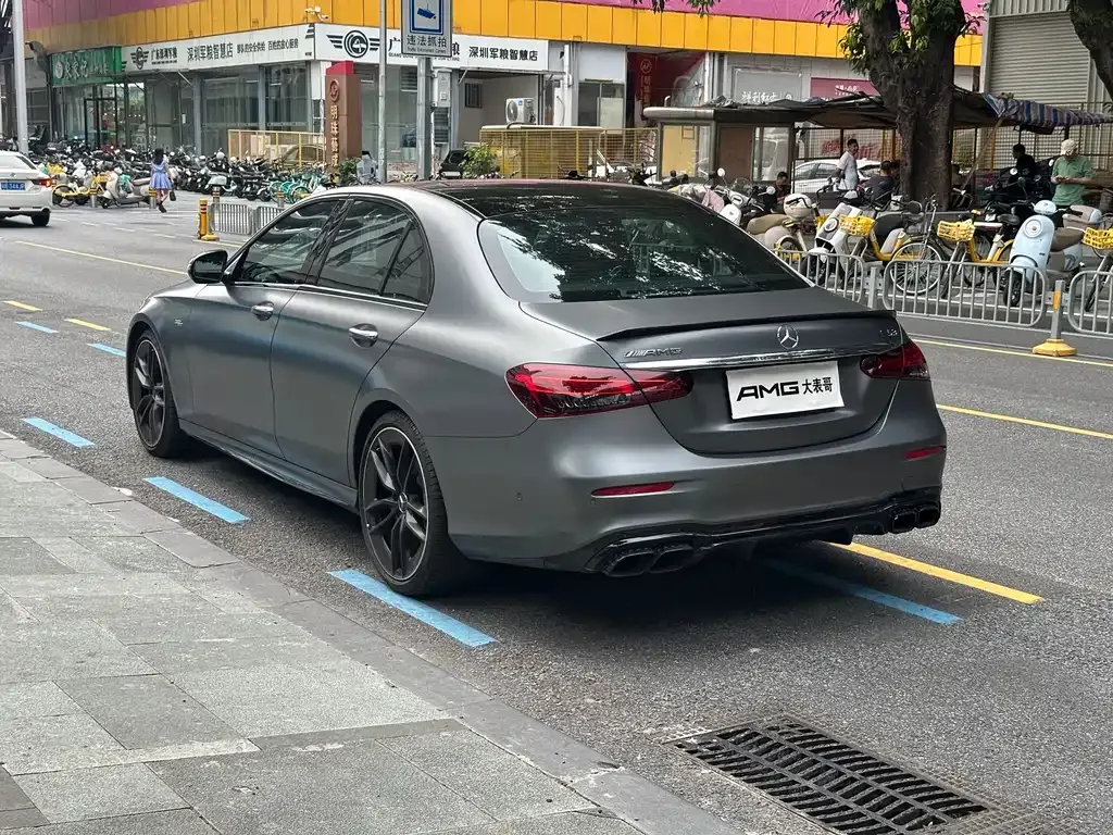 Mercedes-Benz E-Class AMG — фото 10
