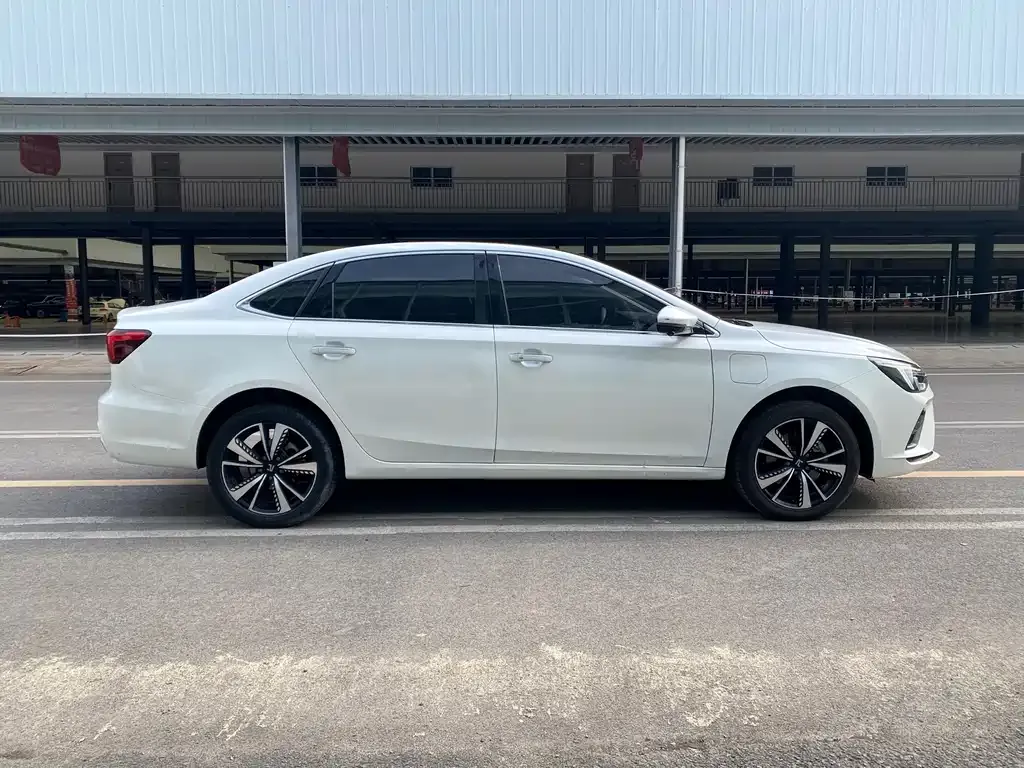 Roewe Feifan ER6 — фото 10