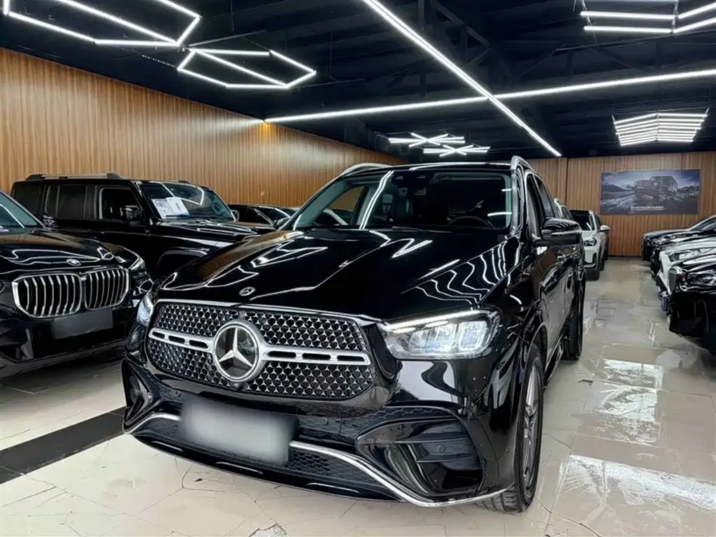 Mercedes-Benz GLE — фото 1