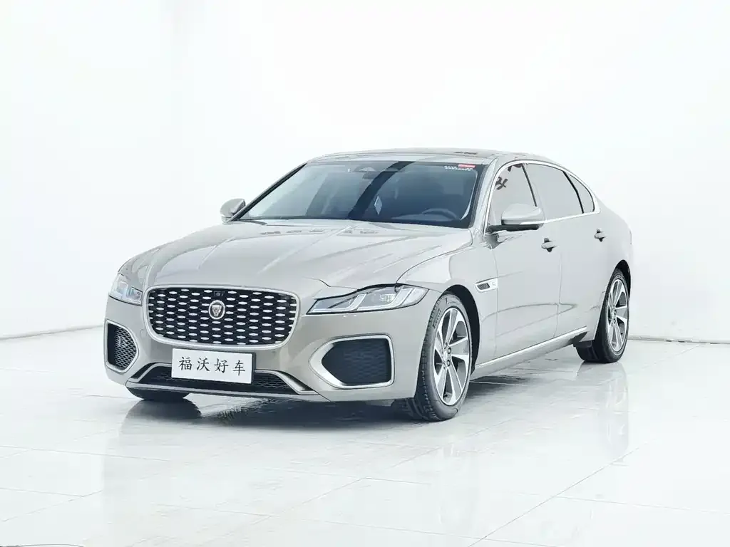 Jaguar XFL — фото 1