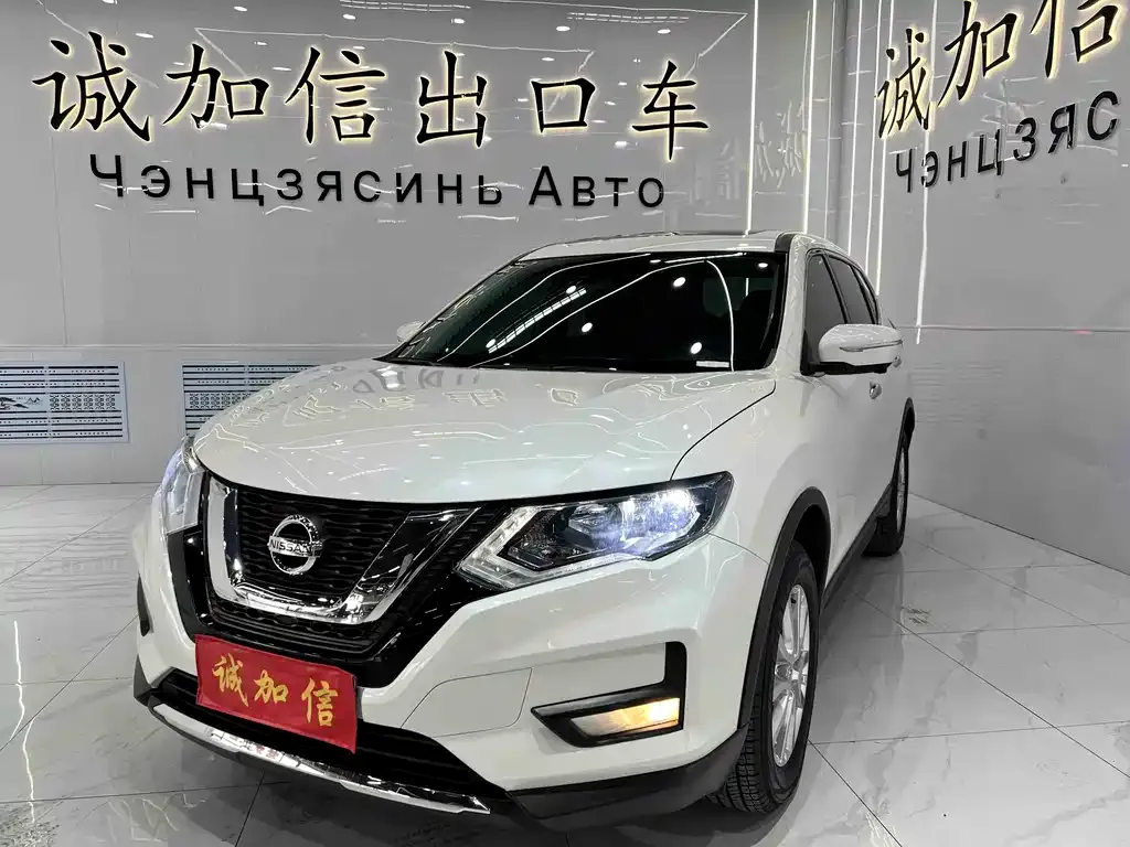 Nissan X-Trail — фото 1
