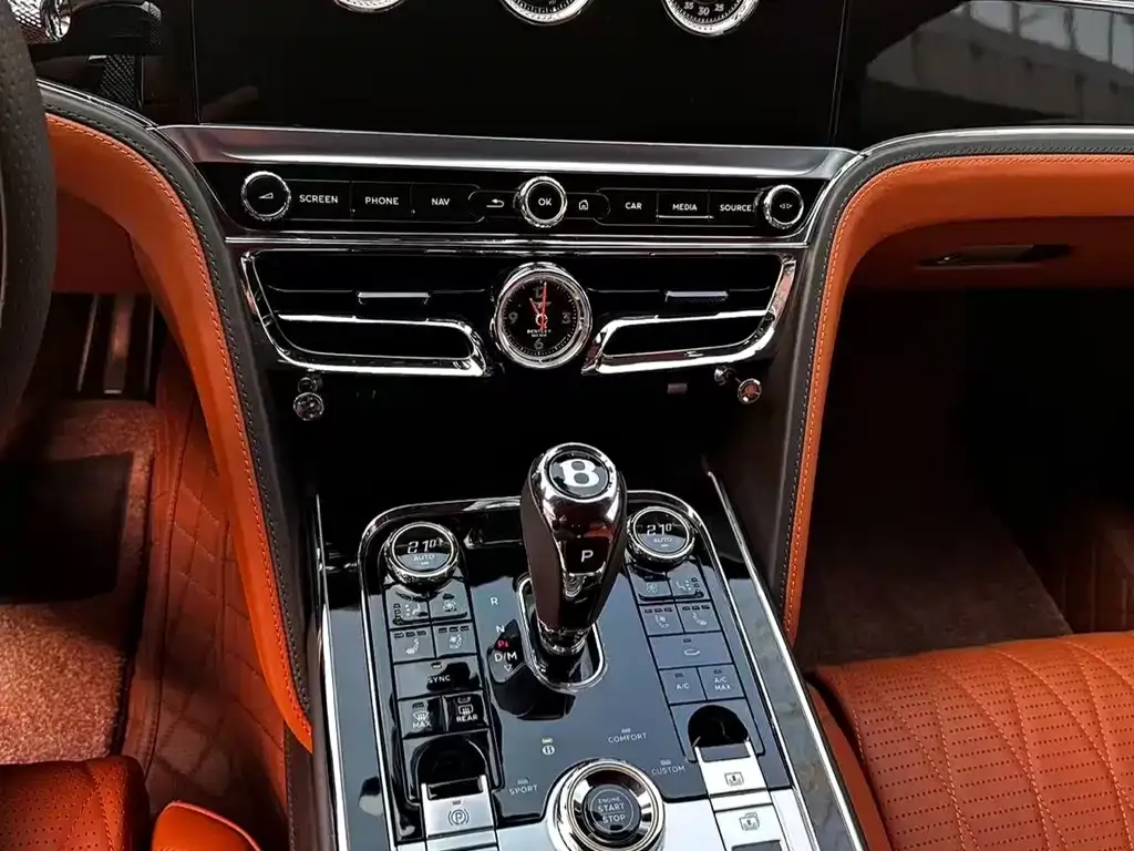 Bentley Flying Spur — фото 4