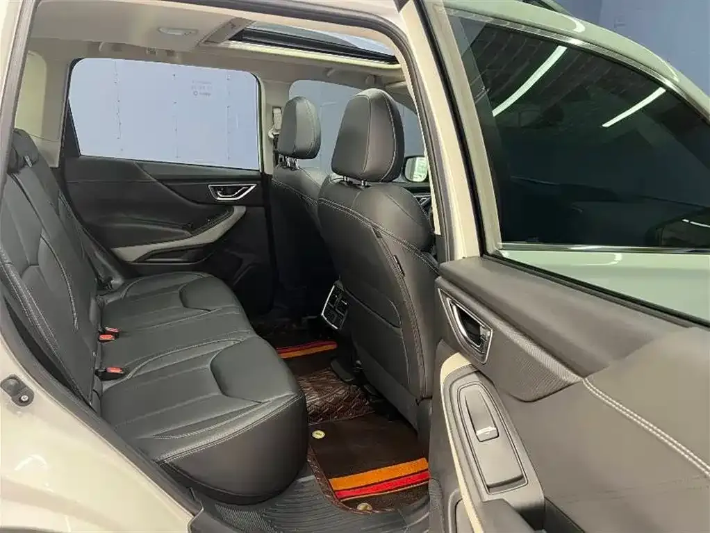 Subaru Forester — фото 6
