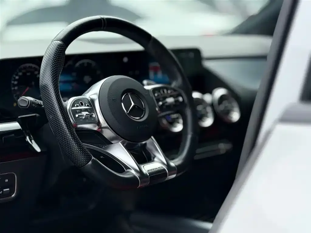 Mercedes-Benz GLA AMG — фото 5