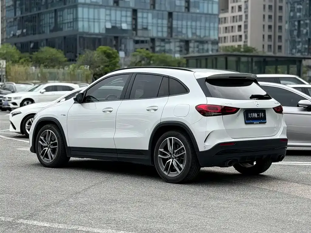 Mercedes-Benz GLA AMG — фото 10