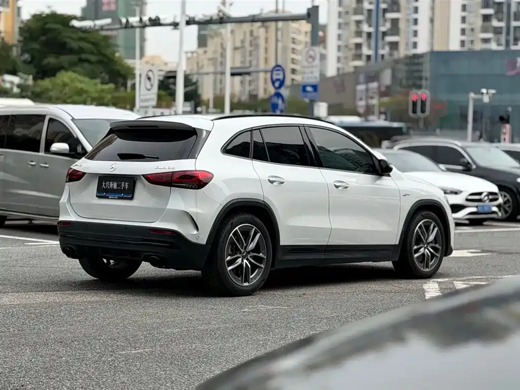Mercedes-Benz GLA AMG — фото 3