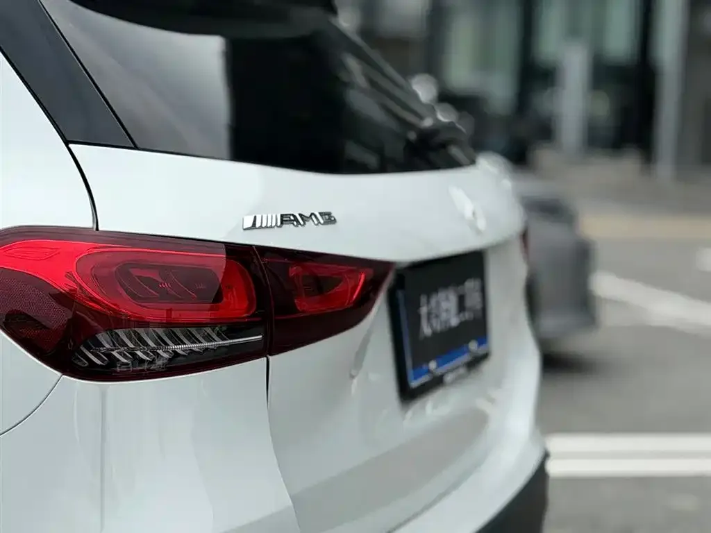 Mercedes-Benz GLA AMG — фото 2