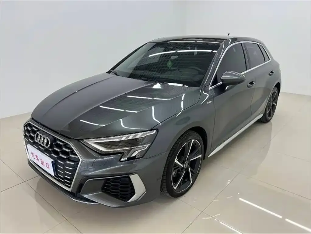 Audi A3 — фото 1
