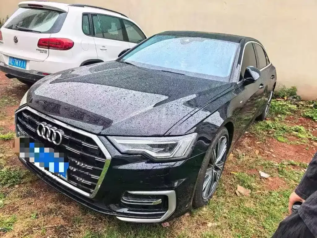 Audi A6L — фото 1