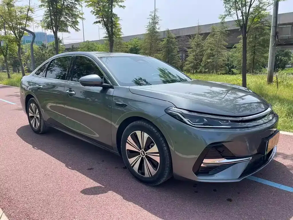 Geely Galaxy A7 — фото 6