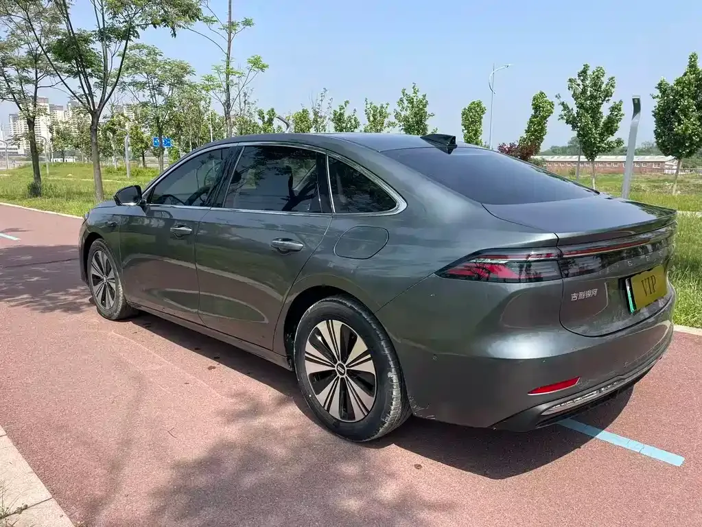 Geely Galaxy A7 — фото 4