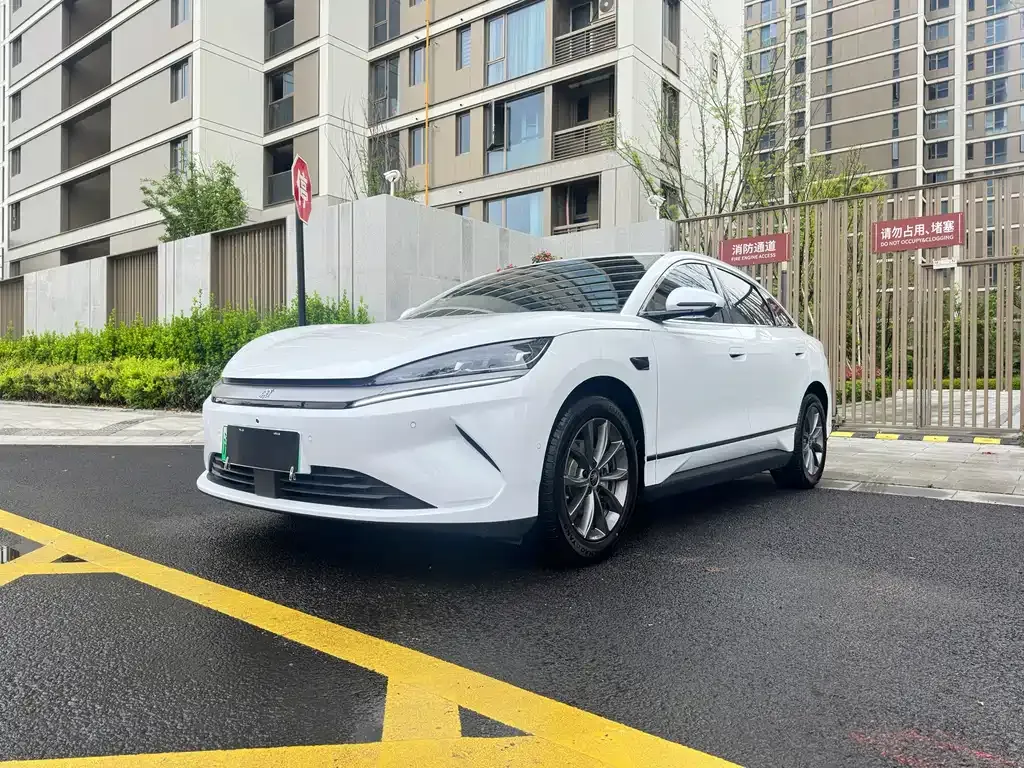 BYD Qin L — фото 1