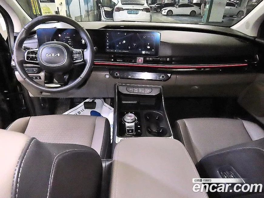 Kia Carnival — фото 10