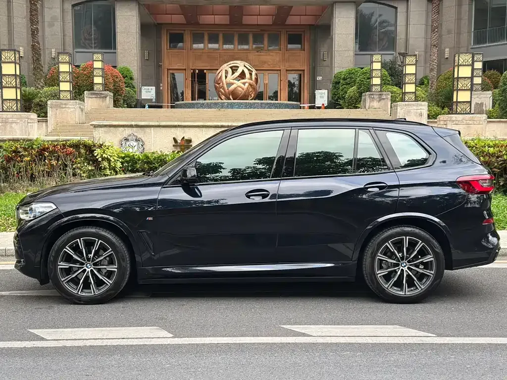 BMW X5 (Import) — фото 8