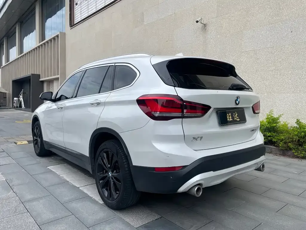 BMW X1 — фото 4