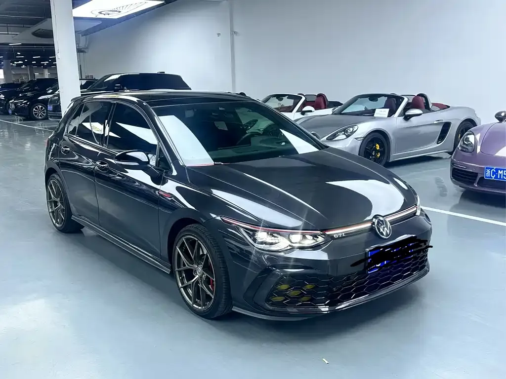 Volkswagen Golf GTI — фото 3