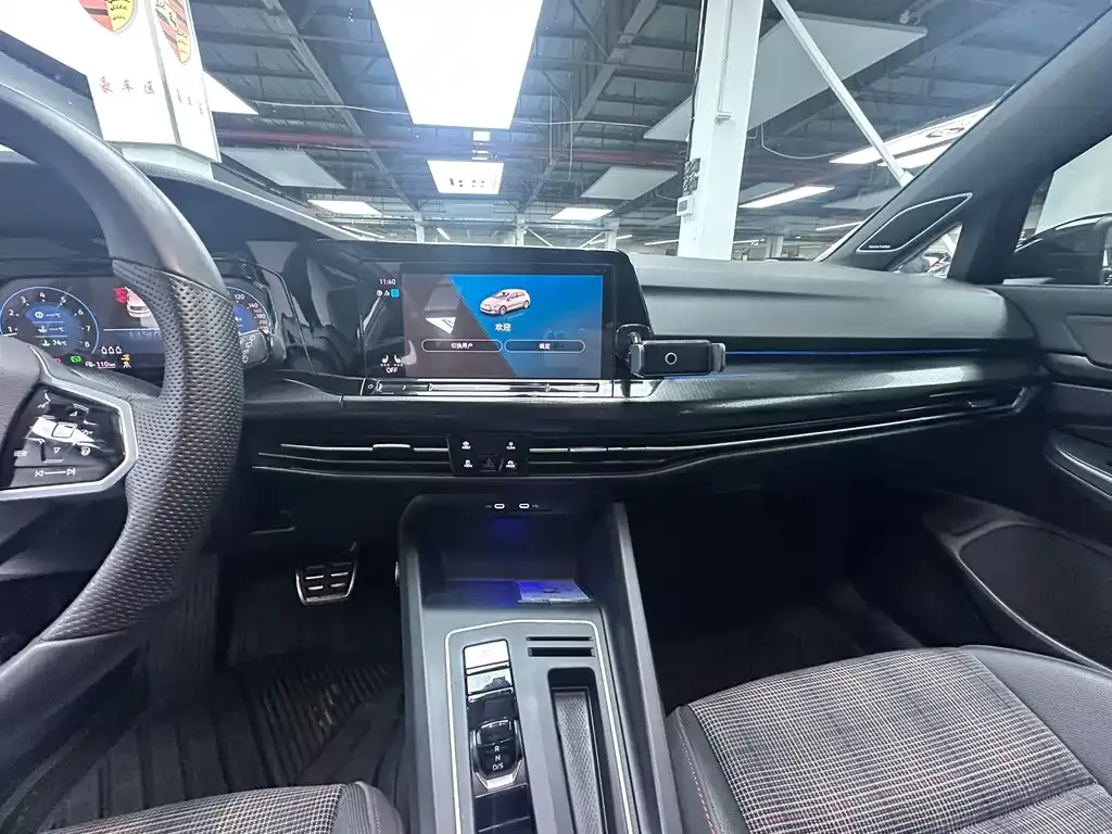 Volkswagen Golf GTI — фото 4