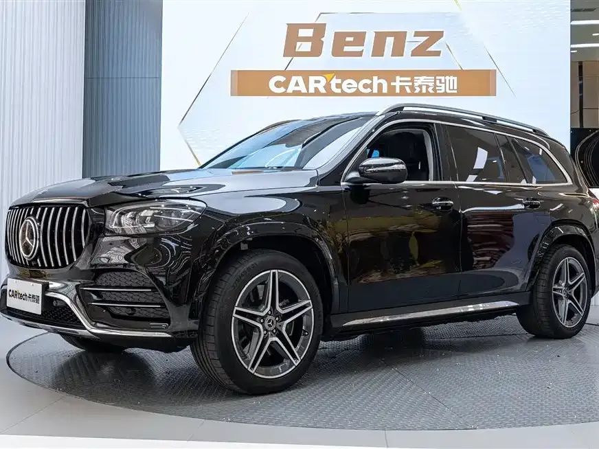 Mercedes-Benz GLS — фото 1